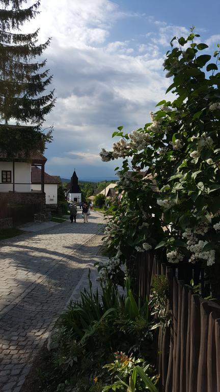 Kemences Porta Hotel Hollókő Exterior foto